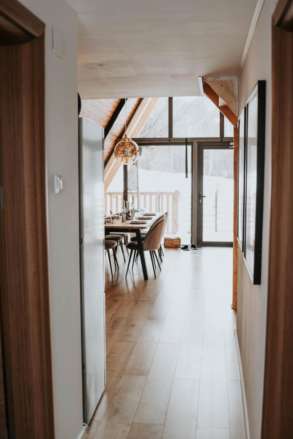 Harmony Villa Lupeni Straja 外观 照片