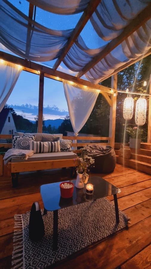 Harmony Villa Lupeni Straja 外观 照片