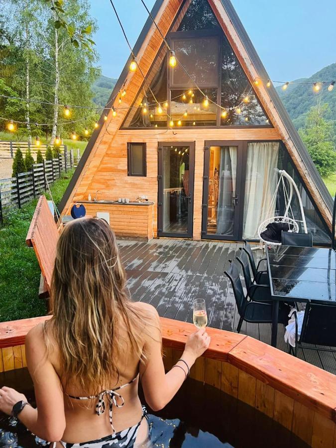 Harmony Villa Lupeni Straja 外观 照片