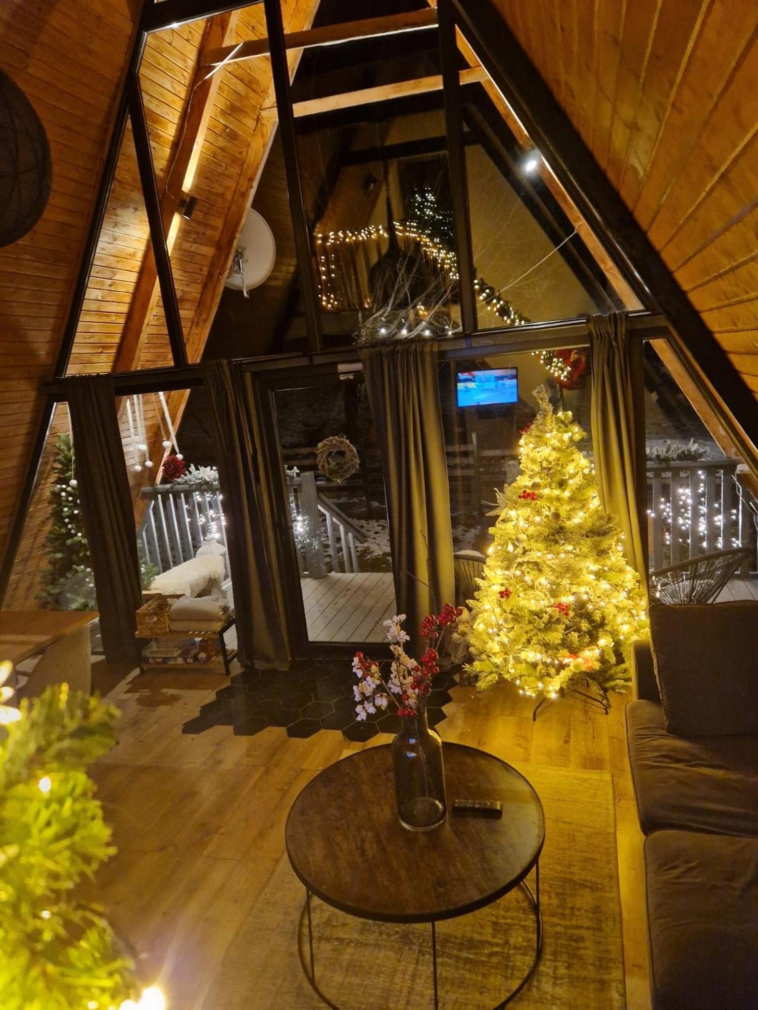 Harmony Villa Lupeni Straja 外观 照片